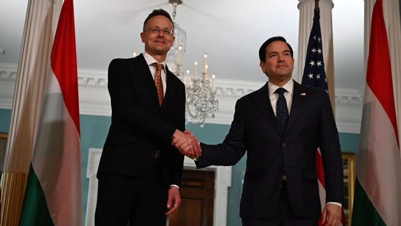 Szijjártó: Egy állásponton vagyunk Amerikával a migráció ügyében