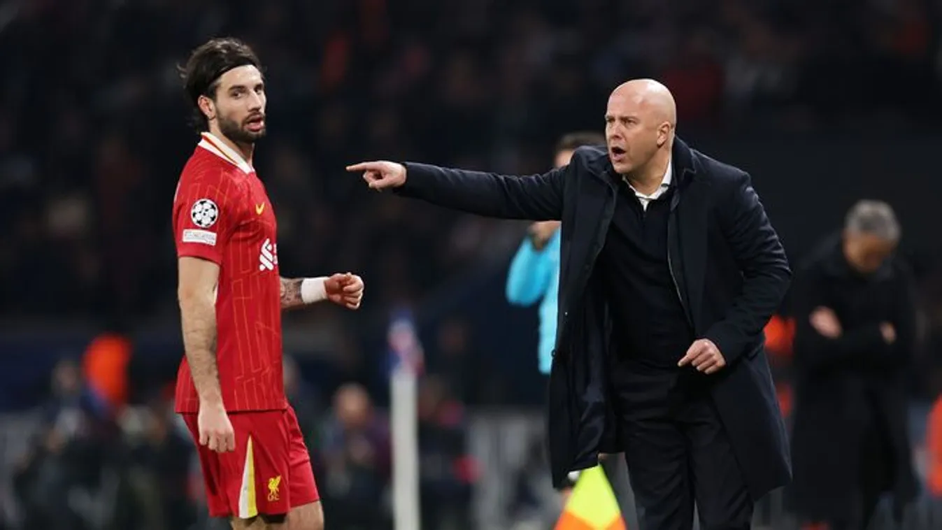 Zaklatják Szoboszlait a családi fotója miatt