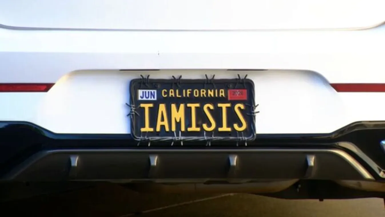 Iszlám Állammal névrokon nő került bajba a rendszáma miatt