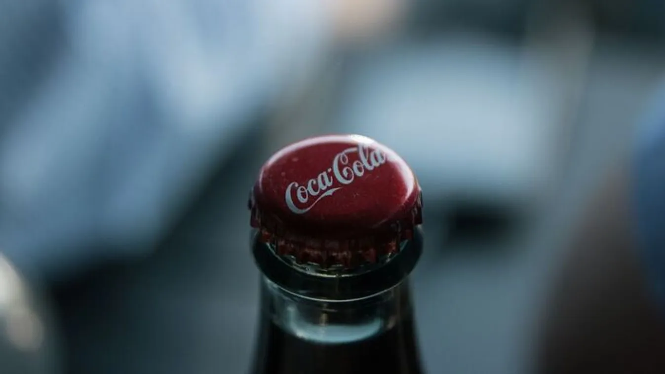 Szakértő felfedte a Coca-Cola logójában rejlő üzenetet