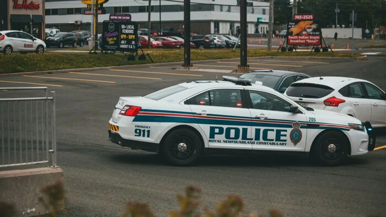 Most jött: lelőttek a rendőrök egy fenyegetőzőt