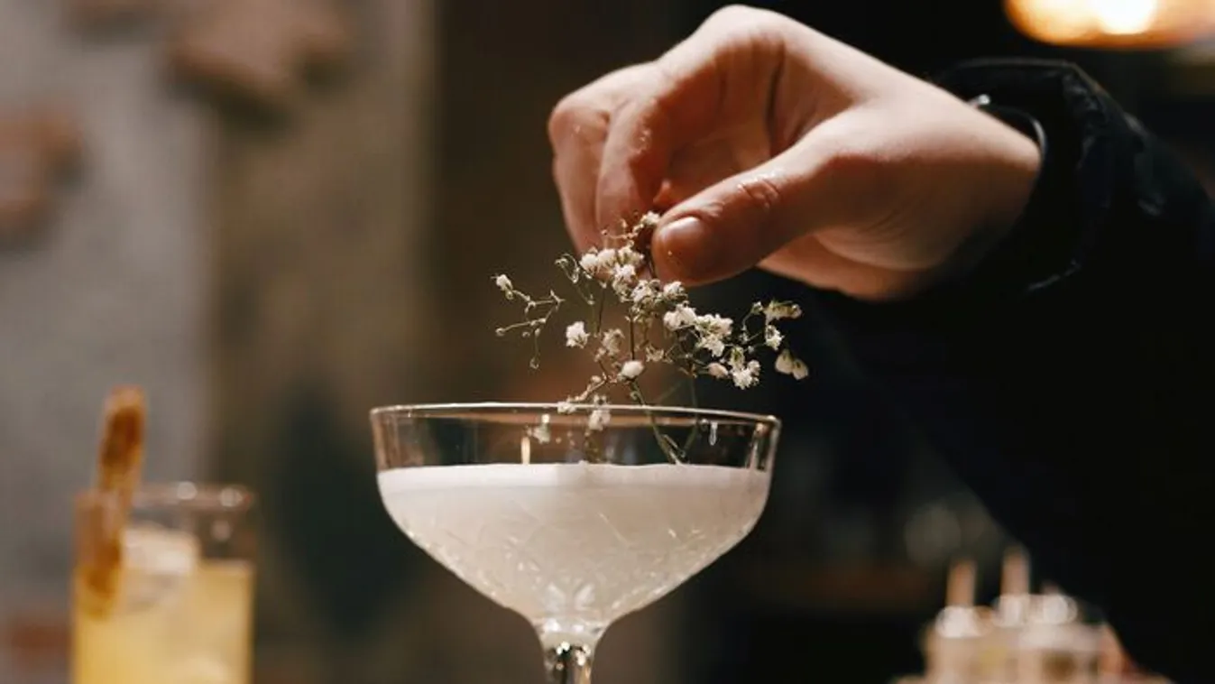 Rettenetes: koktélozás miatt vakult meg a fiatal lány