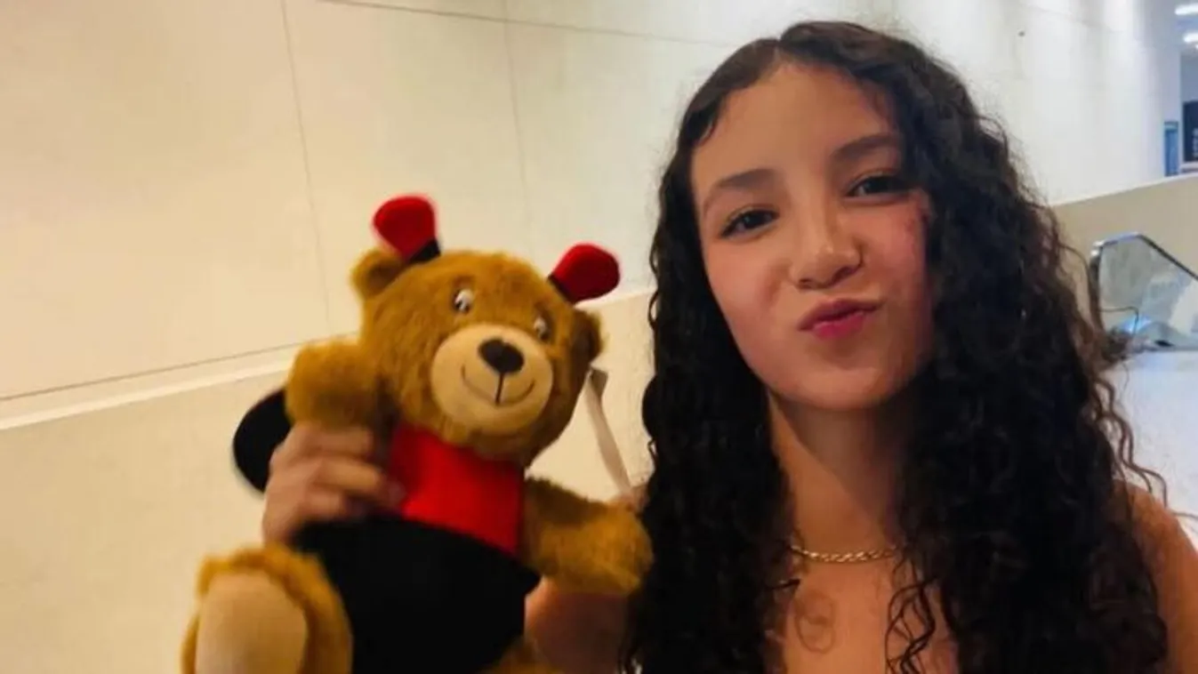 Tragédia: 14 éves lány halt meg a titkos mellműtétje után