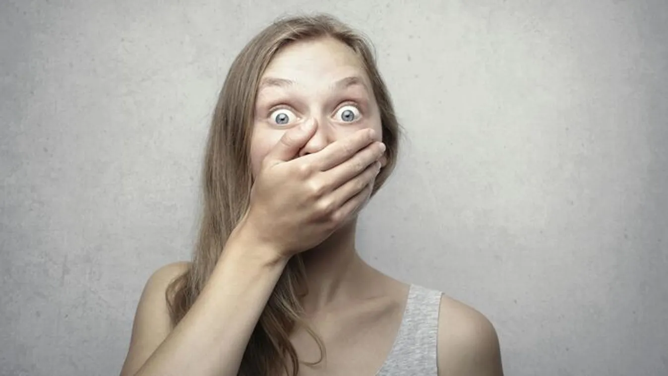 Meglepő dologra bukkantak a falban felújítás közben, alig hittek a szemüknek