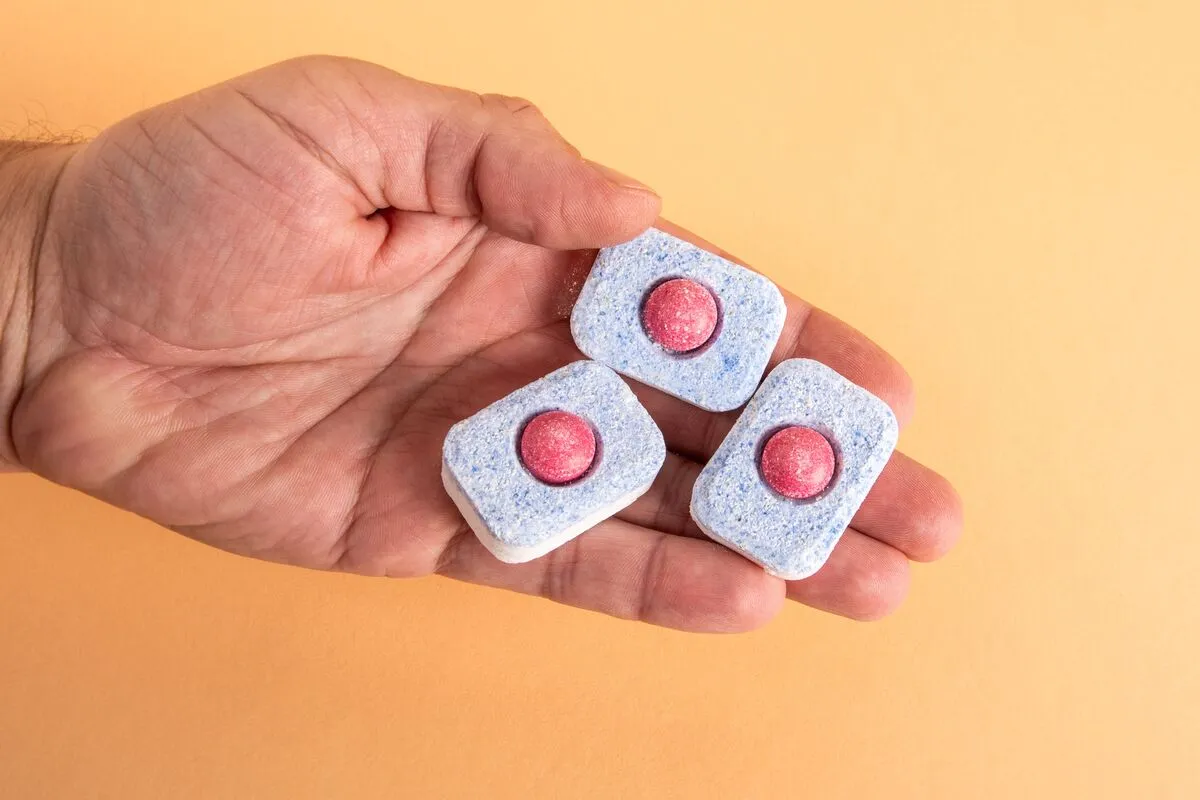 Nagy segítség a háztartásban a mosogatógép-tabletta.