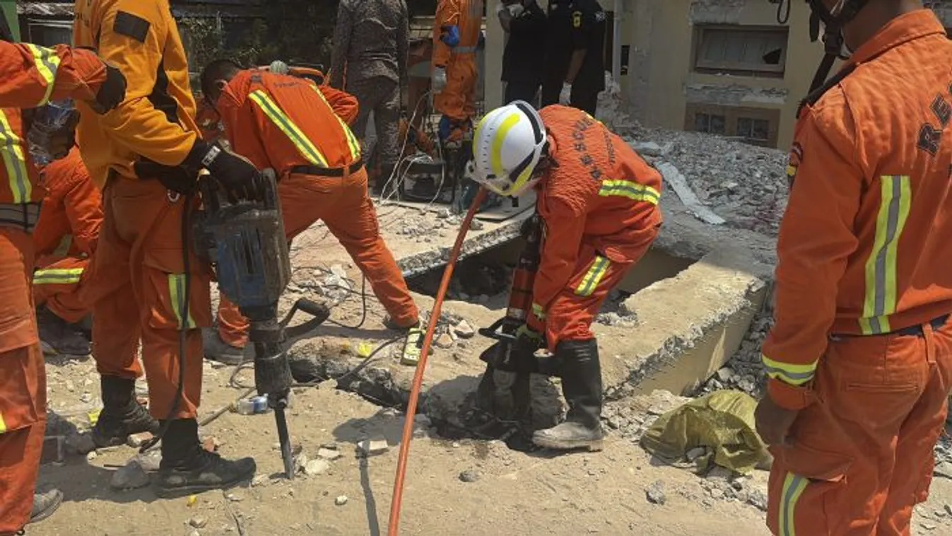 Tragikus: 800 fölé nőtt a földrengés áldozatainak száma