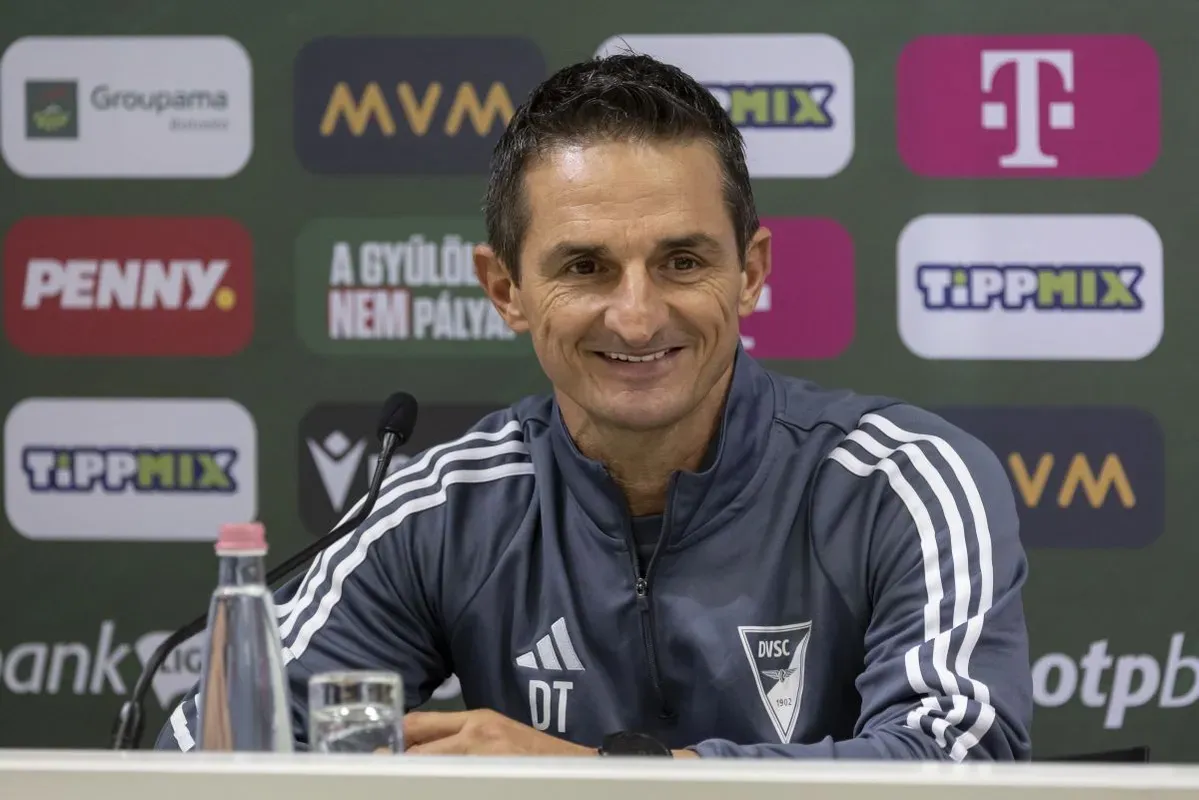 Dombi Tibor szerint nincs hatással a csapatra a debreceni fizetések elmaradása