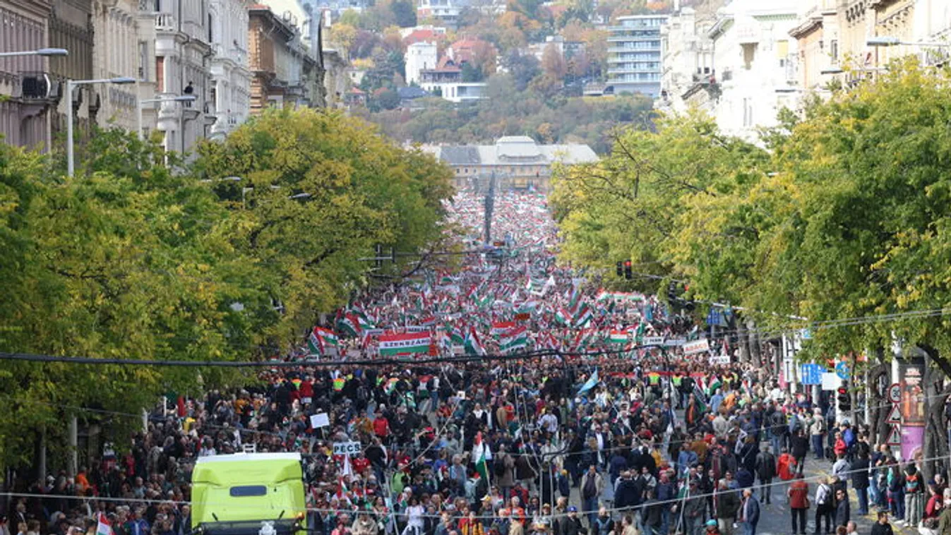 Orbán Viktor: a kiskakas is ott van a Békemeneten