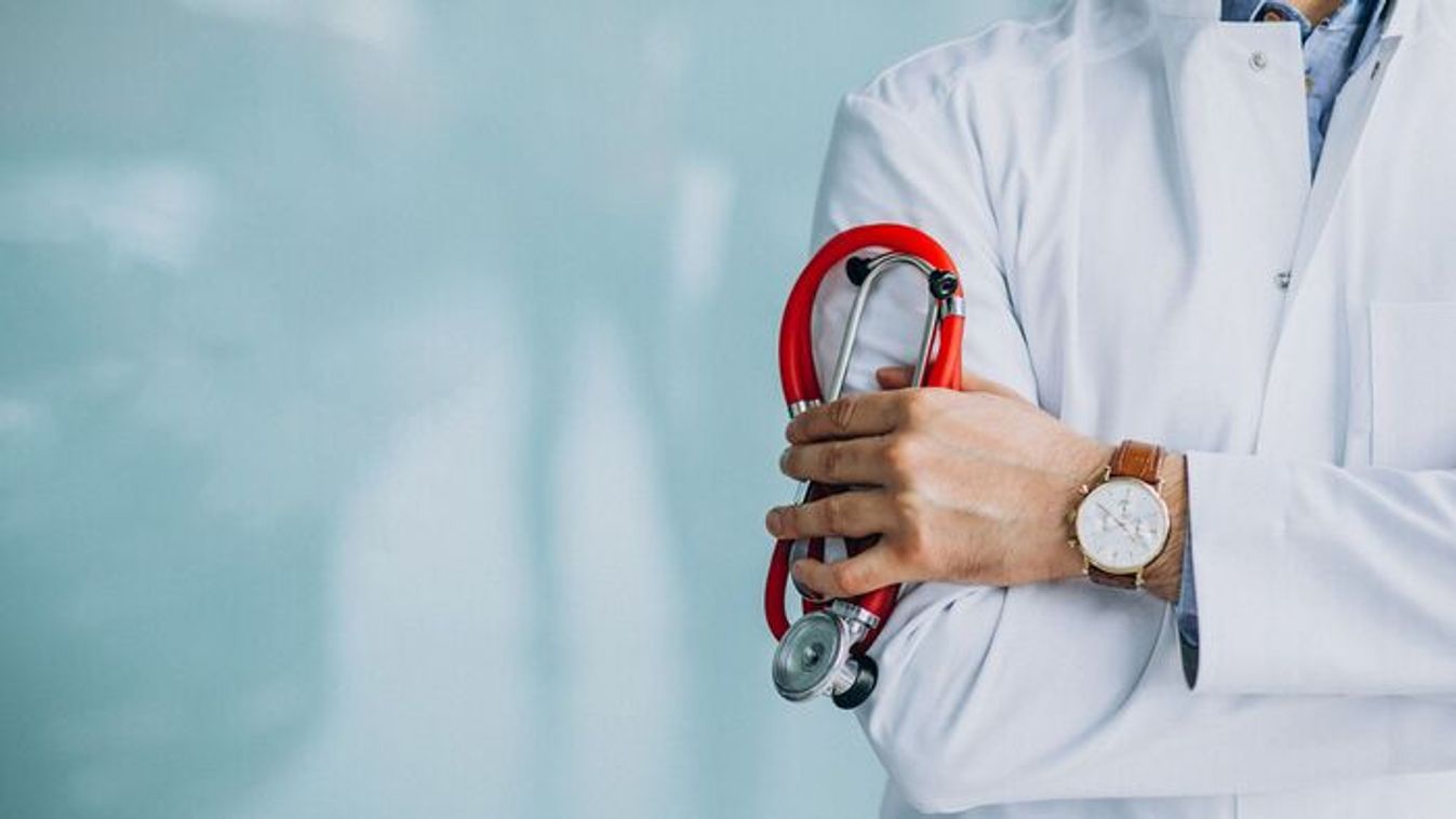 Nem vették komolyan fejfájását, majdnem életébe került a kismamának