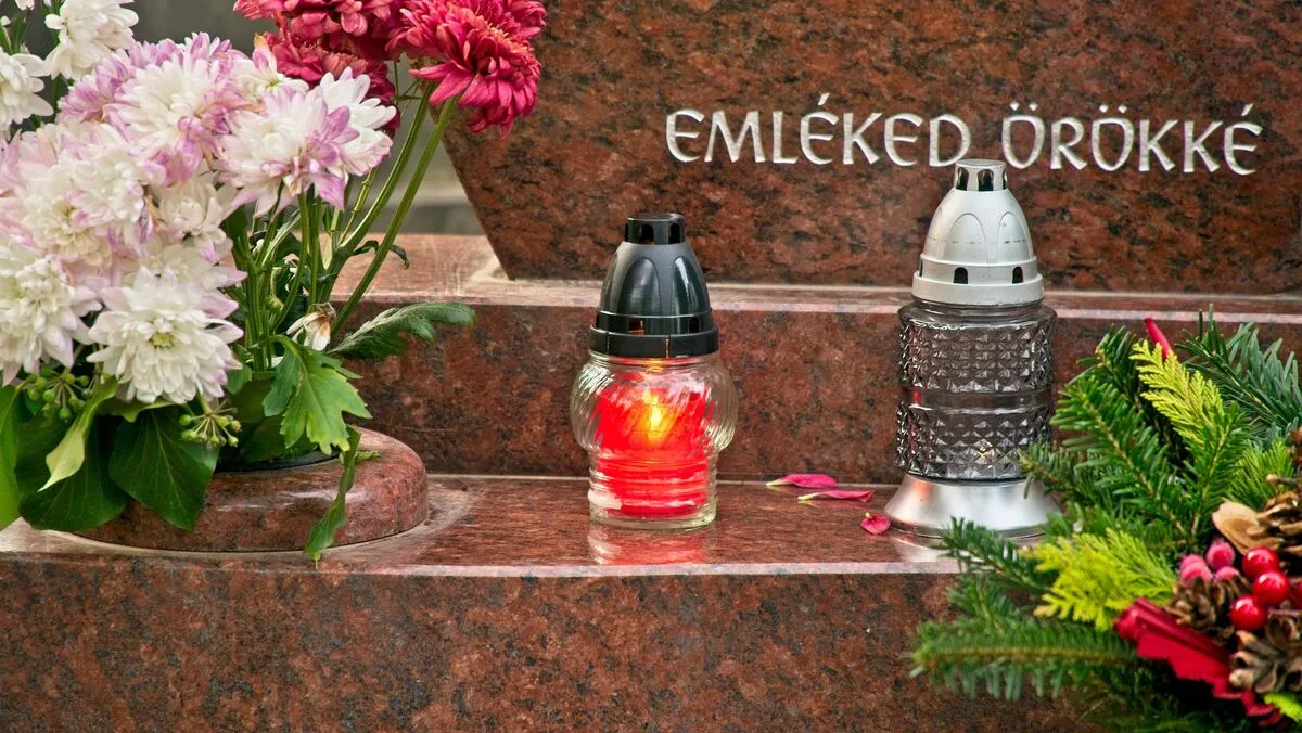 temető, sír, halottak napi tüzek, gyertya,