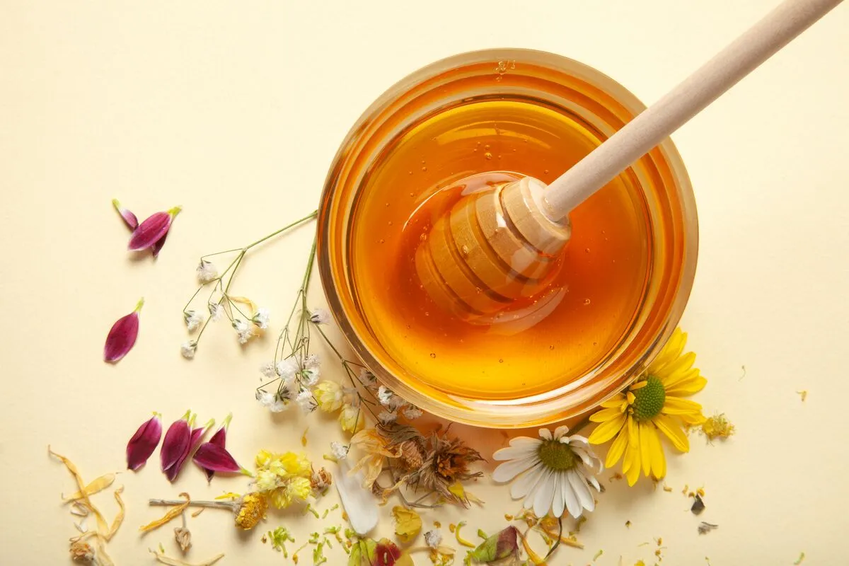 Veszélyes lehet a méz -Honey,In,A,Glass,Bowl.