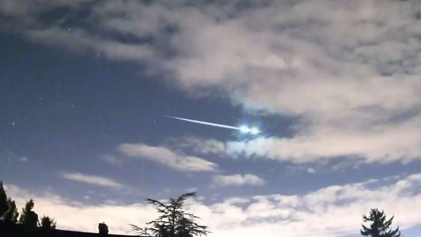 Tűzgömb cikázott át Diósd felett – Fotók