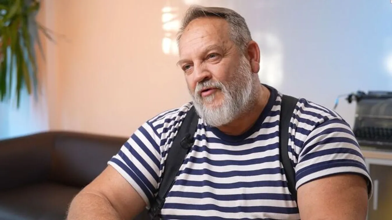 Ukrajnában tűzpárbajba keveredett a legendás magyar film gyereksztárja