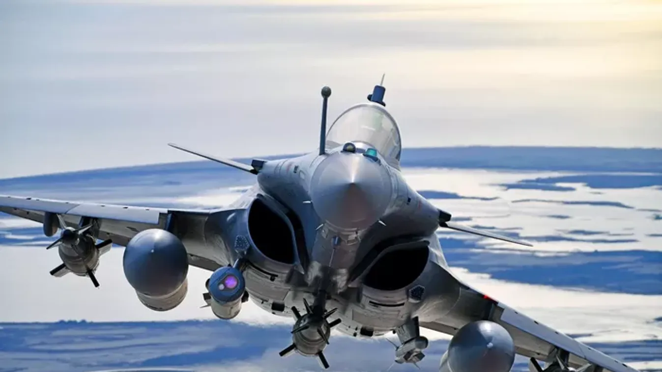 A franciák rakétákat és vadászgépeket adnak Ukrajnának