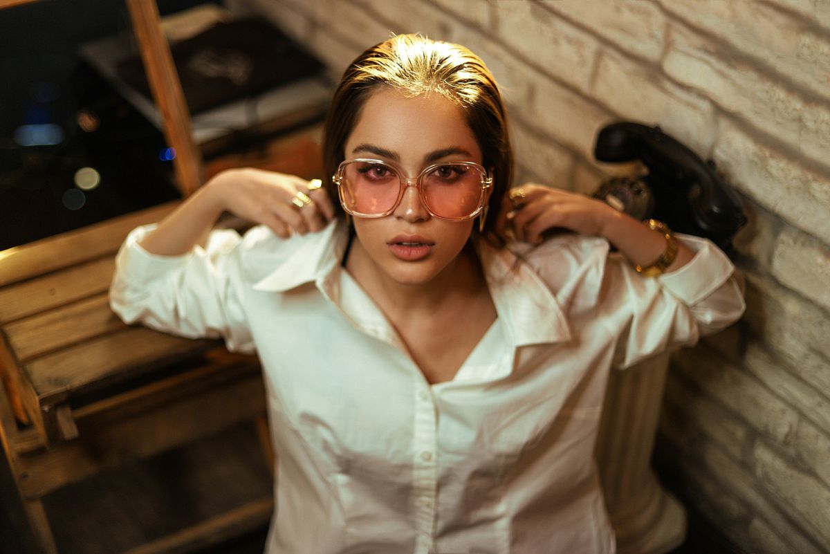 Tudós számol be a színes szemüveglencse egészségügyi hatásairól