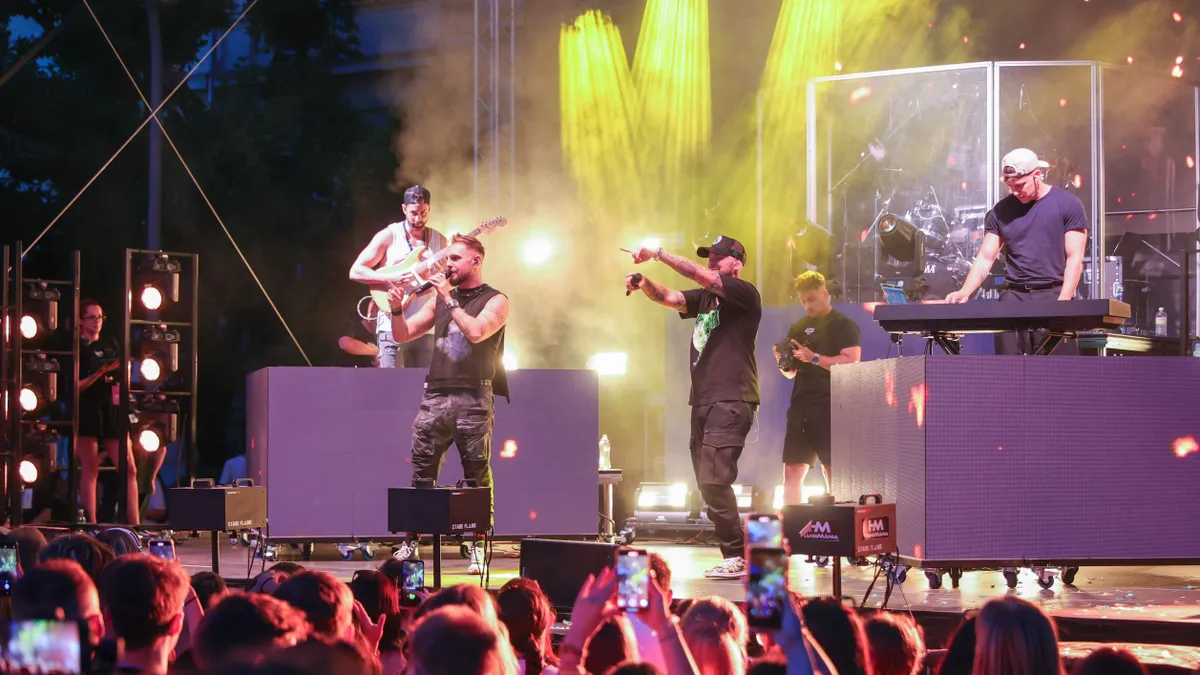 jótékonysági koncertet ad a bsw