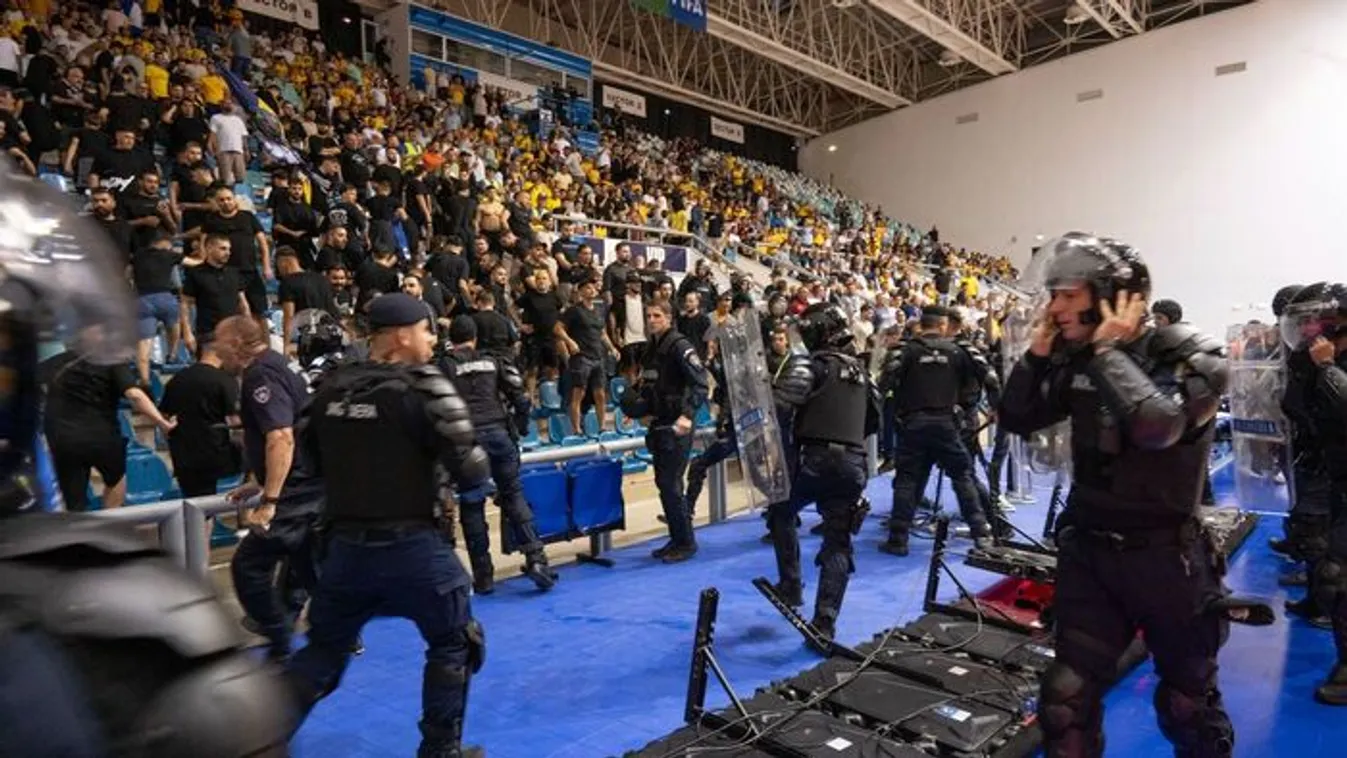 Az UEFA lesújtott a magyar válogatottra a botrány után