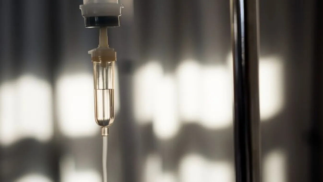 Rákkal küzd az Oasis gitárosa, fontos bejelentést tett