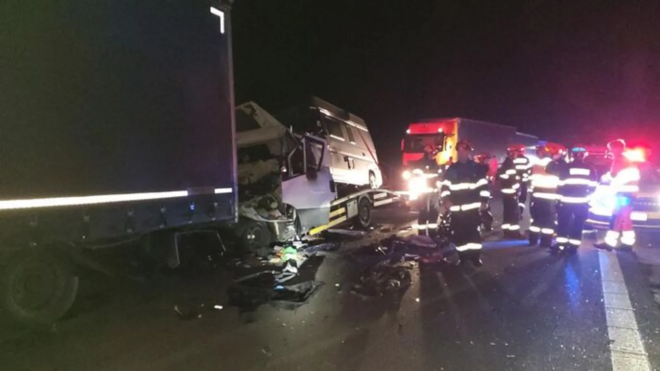 Fékezés nélkül rohant kamionba a magyar sofőr Csehországban