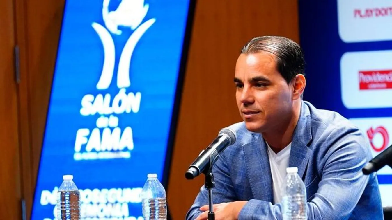 Bilincsben vitték el a fociválogatott sztárját