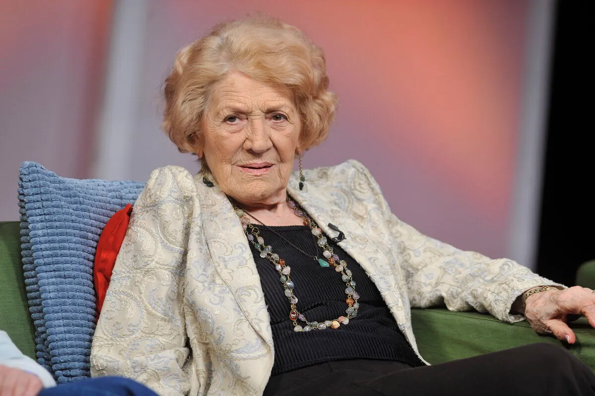 Hiller Ilona; Kassai Ilona; Zana Józsefné