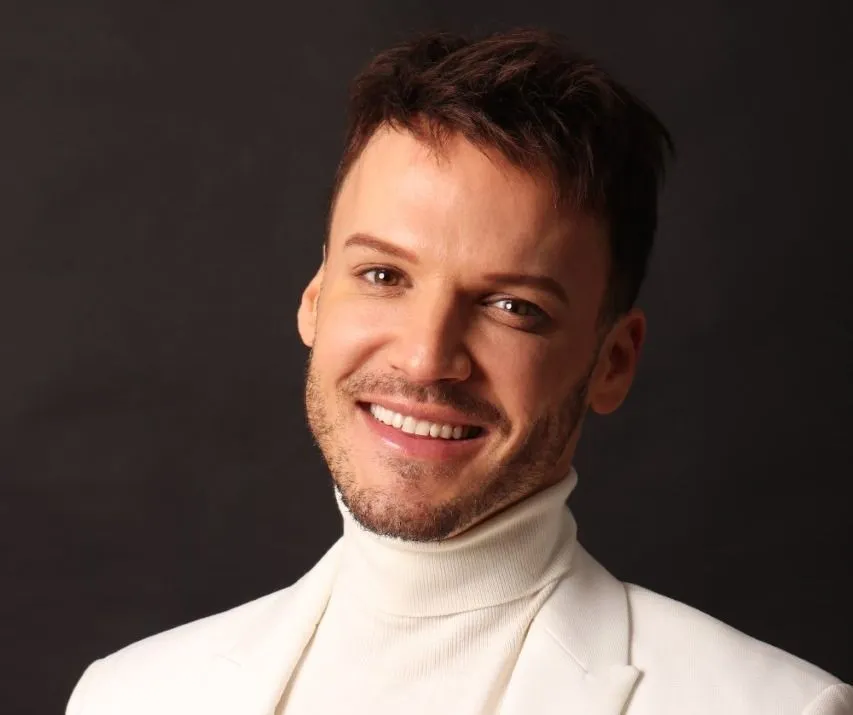 Vásáry André kilágotatott Budapest egyik legszebb karácsonyi vásárába