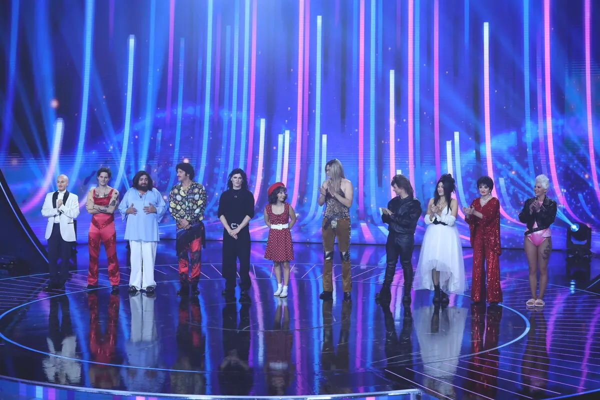 MK__1813, Sztárban sztár