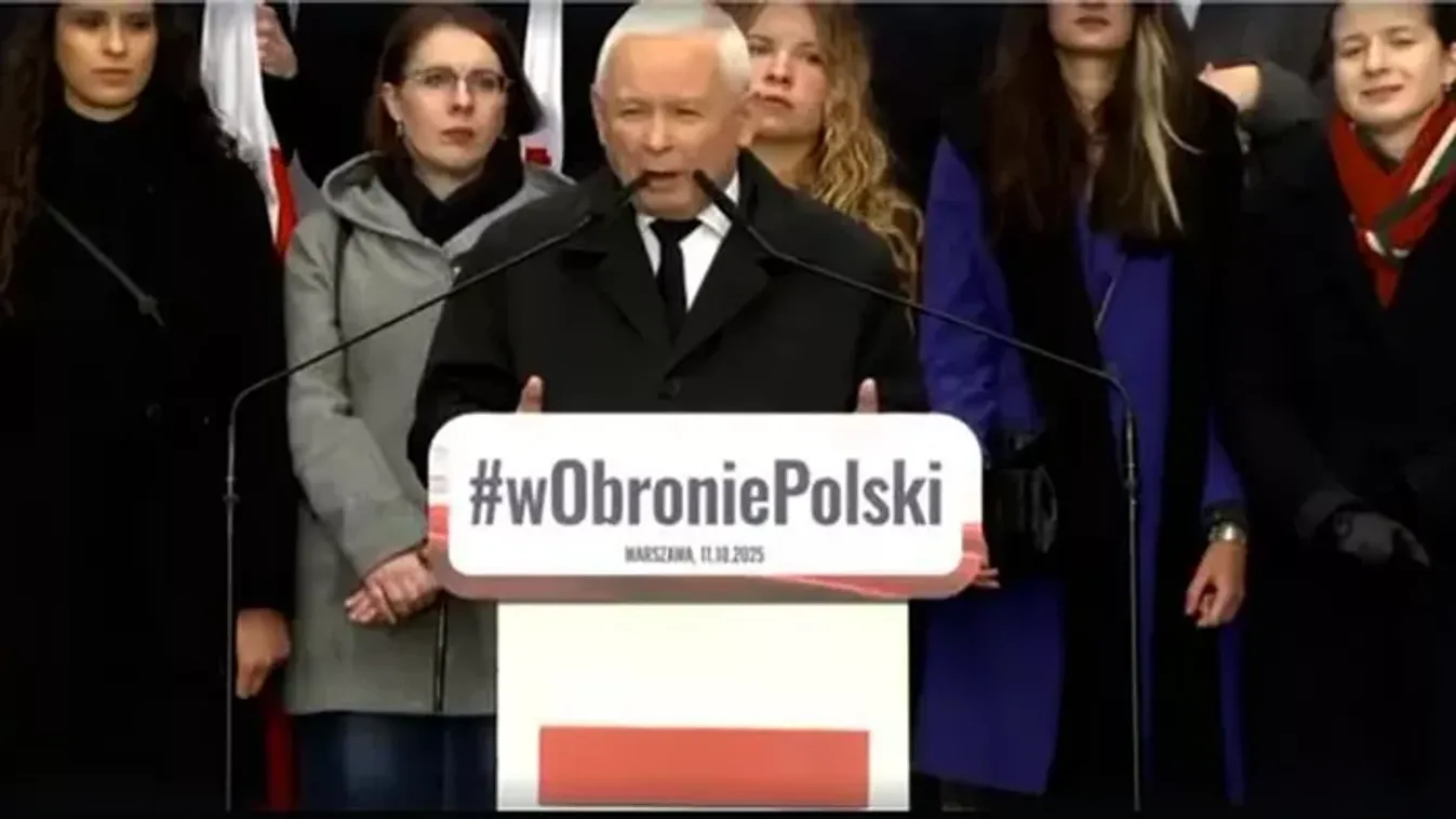 Varsóban ellenzéki tüntetést tartottak