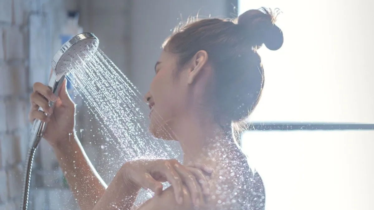 Zuhany reggel vagy este