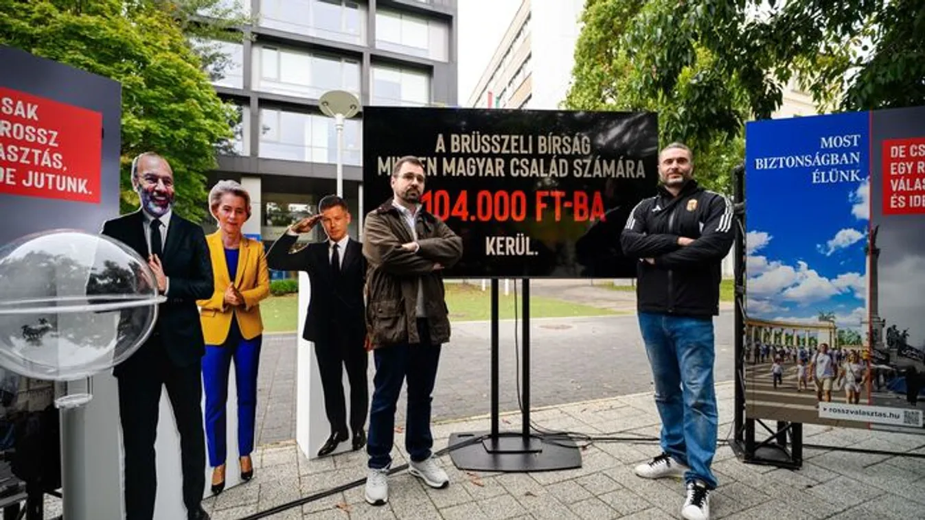 Köztéri fotókiállítást rendezett az Alapjogokért Központ