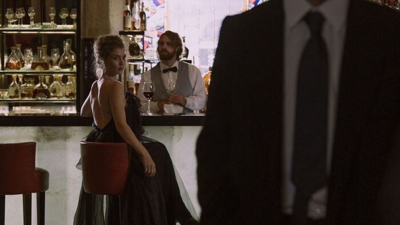 "Mit tegyek? Kettészakít a férjem és a szeretőm közti tipródás!"