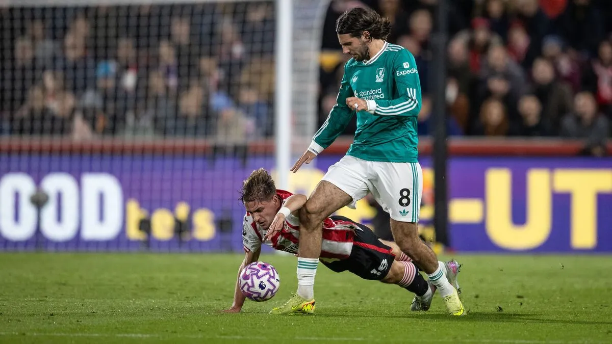 Szoboszlai Dominik 25. születésnapján kezdőként lépett pályára, és végigjátszotta a Brentford-Liverpool összecsapást