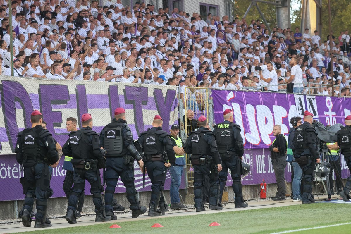 A lelátón is különleges minden Újpest-Fradi meccs