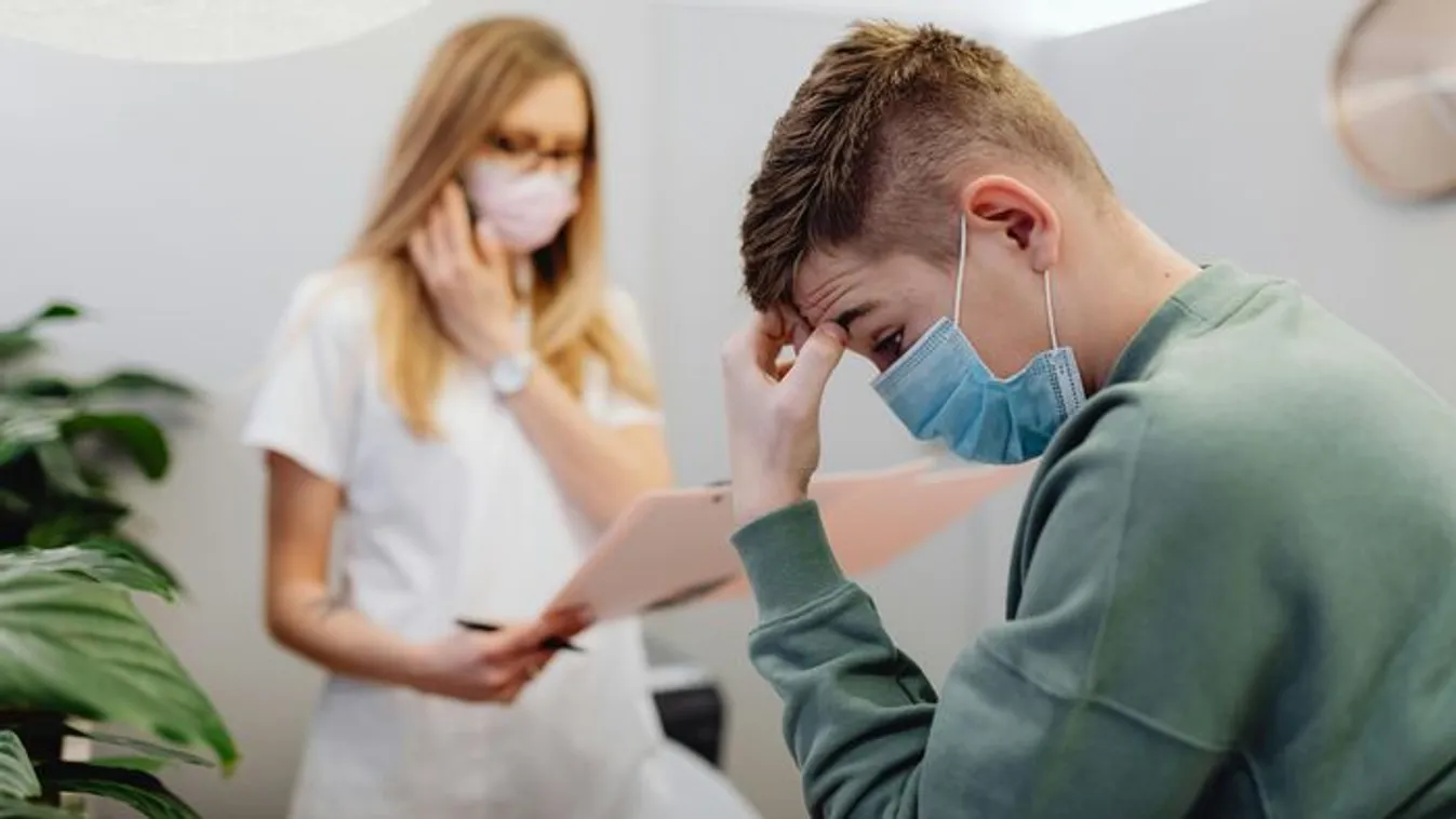 Újra kötelező a maszkviselés? - Terjed az új Covid variáns!