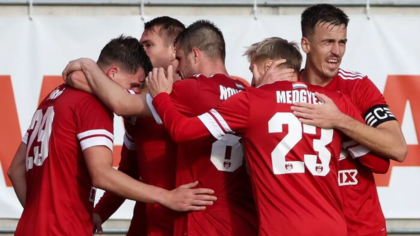 Játékosai könyörögnek az NB I-es csodacsapat beugró edzőjének, gondolja meg magát