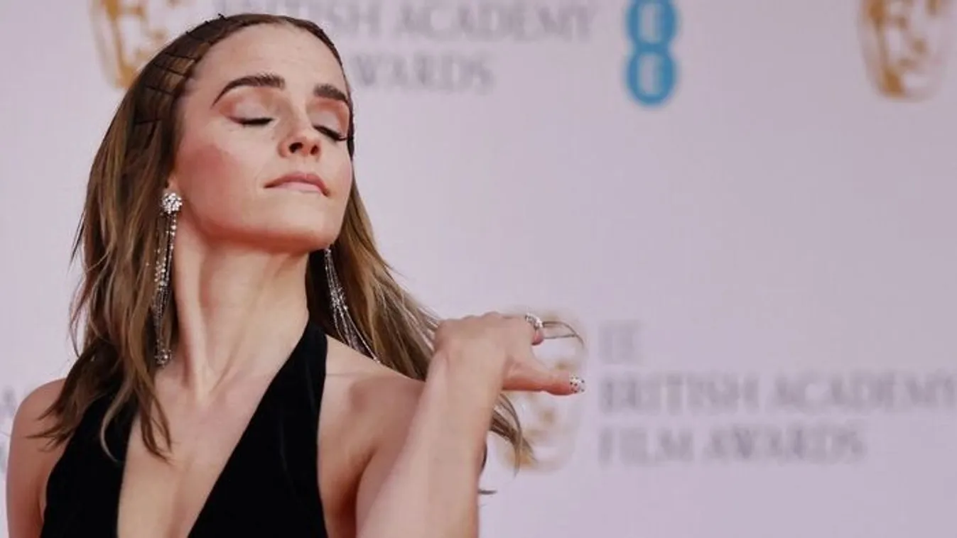 A Harry Potter sztárja óriási gyémánt gyűrűvel jelent meg