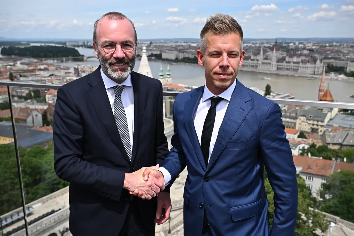 Manfred Weber magyarországi helytartójával, Magyar Péterrel