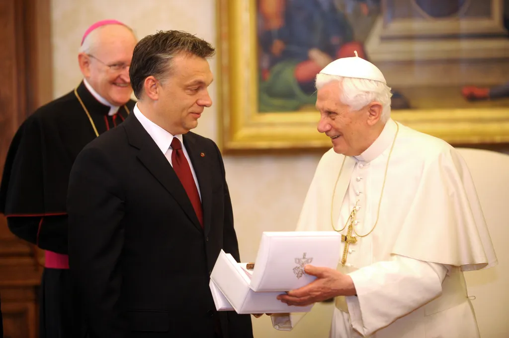 Orbán Viktor arról beszélt XVI. Benedek halála után, hogy beszélgetéseik erős hatást gyakoroltak a miniszterelnök nézetreire