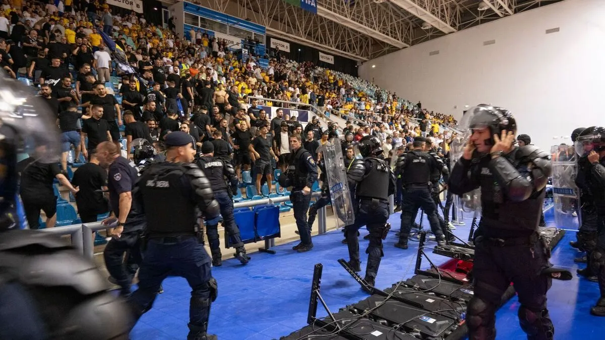 A rendőrségre is szükség volt a Románia-Magyarország futsal mérkőzésen