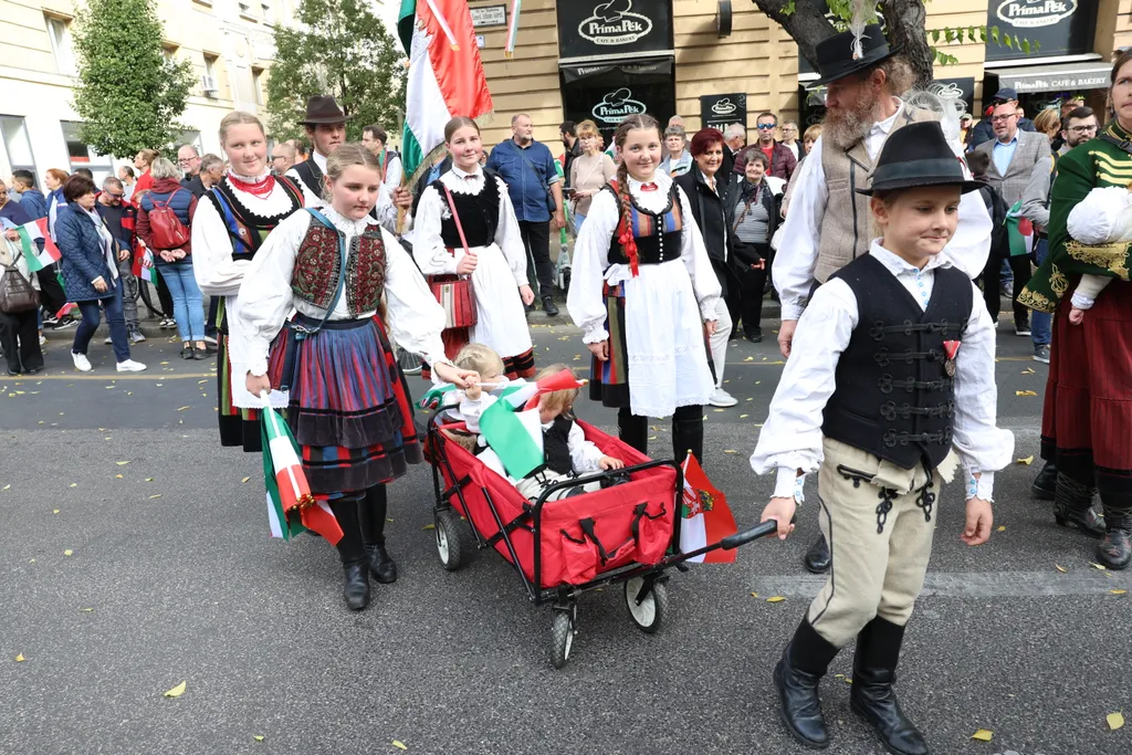  2025. októbet 23., békemenet 