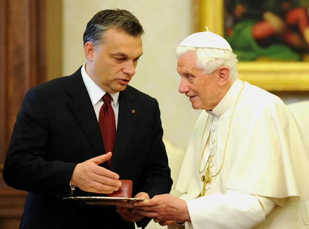 Orbán Viktor pápákkal