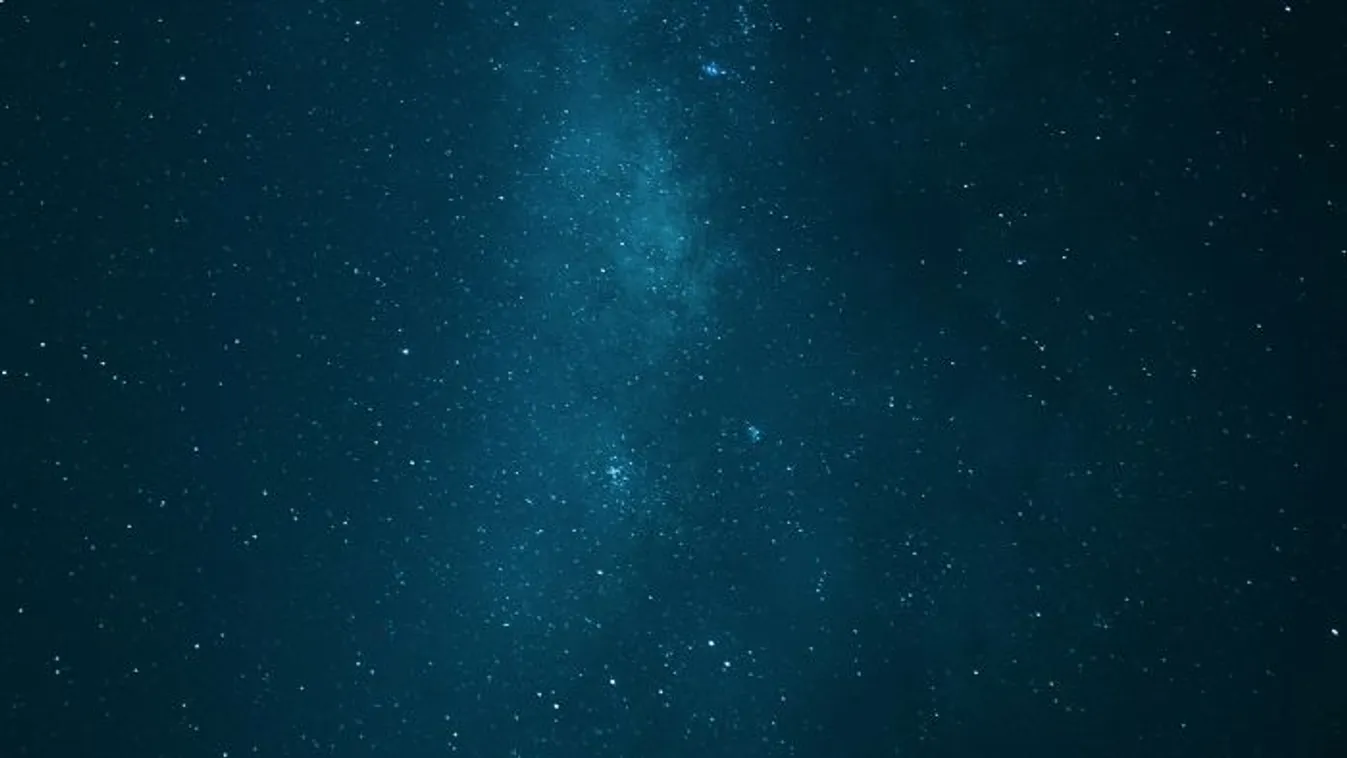 Aki csak látta, megdöbbent: furcsa jelenség volt az égen