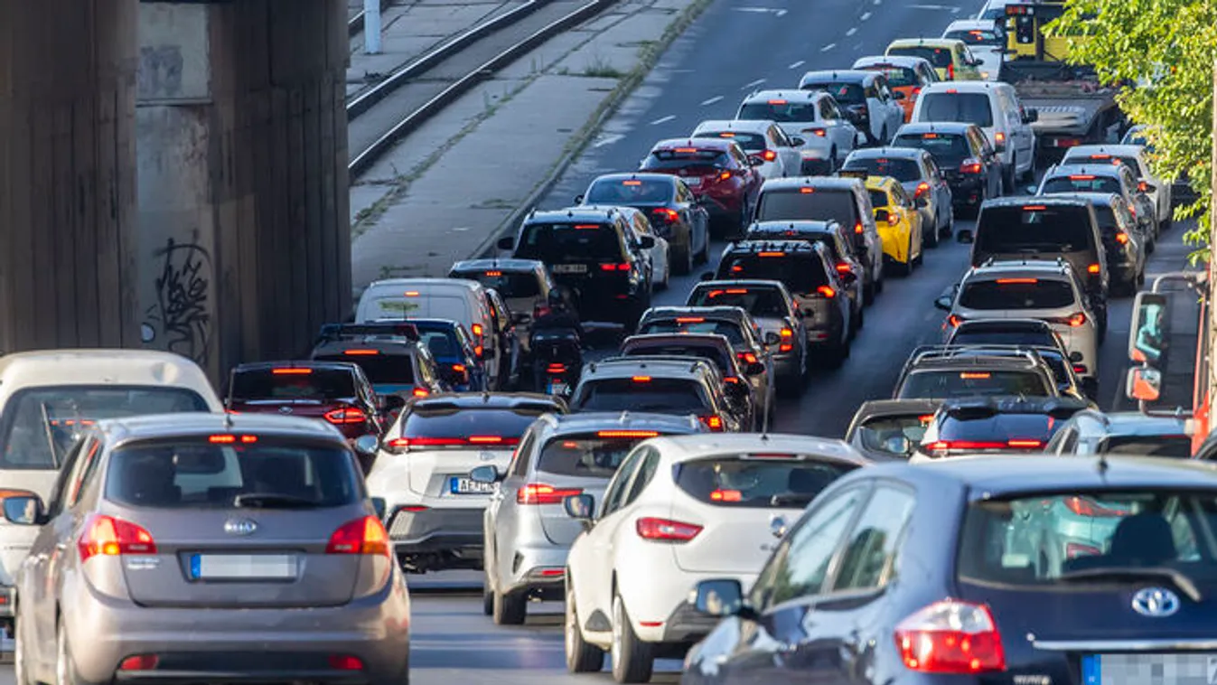 Elesett az M5-ös: Teljesen lezárták Budapest felé