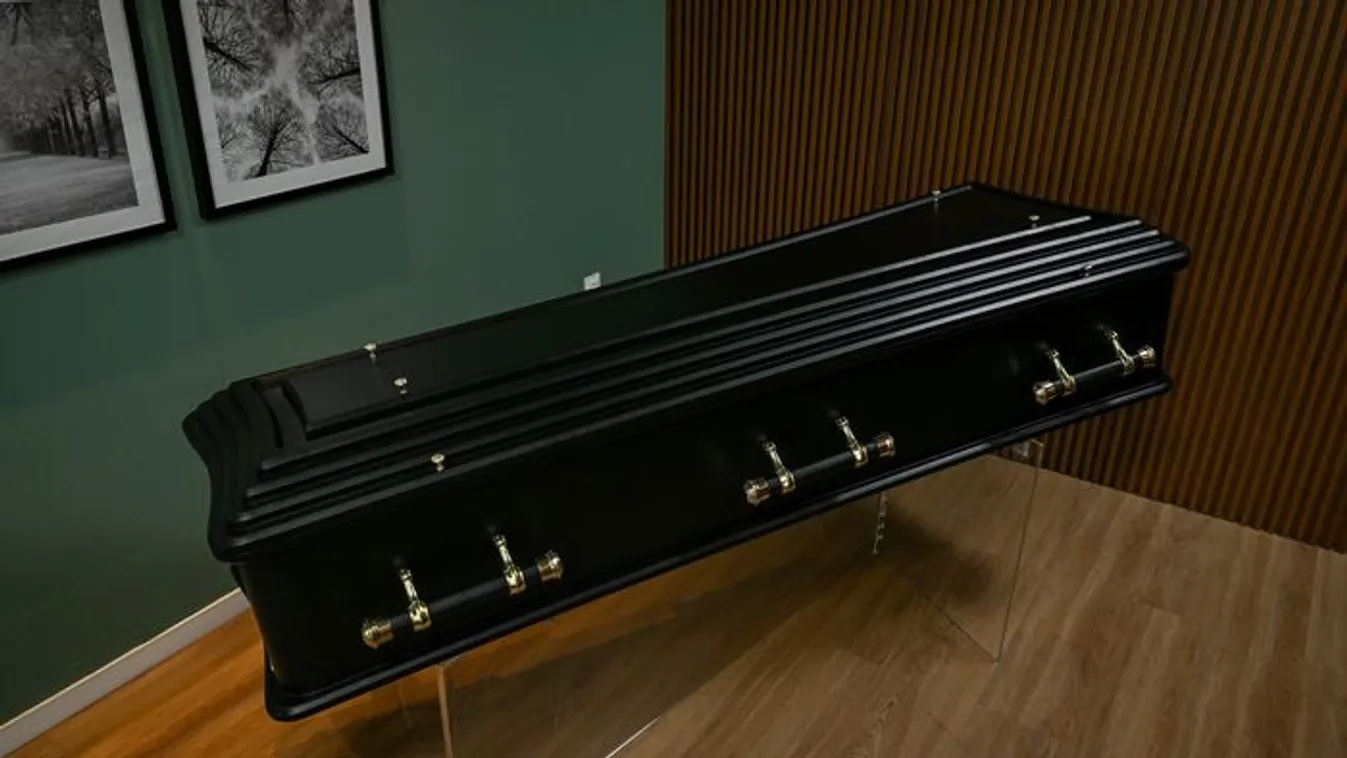 Temetésre vitték a halottnak hitt nőt – valójában lélegzett