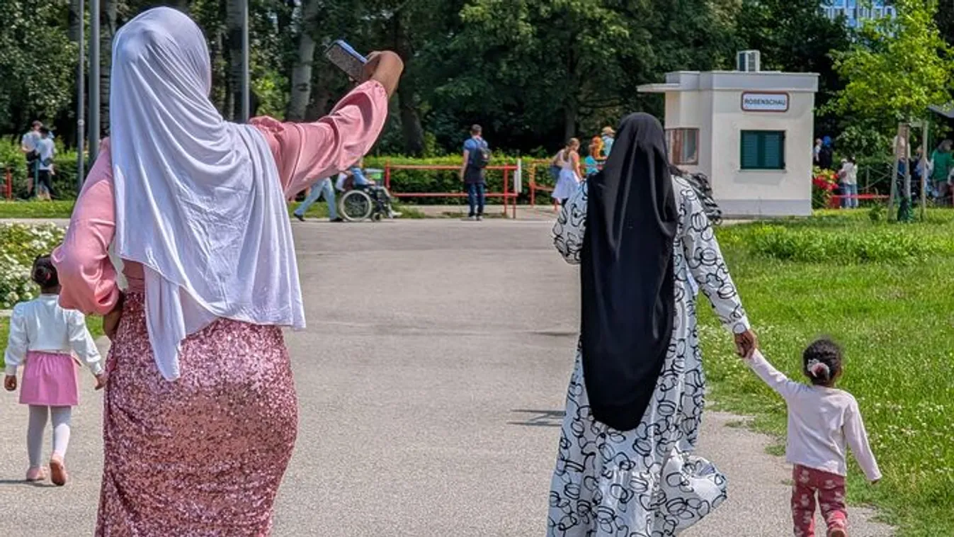 Havi 9 ezer euró támogatás Bécsben