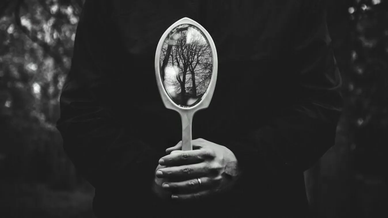 A tükrök sötét oldala: babonák és rémisztő legendák