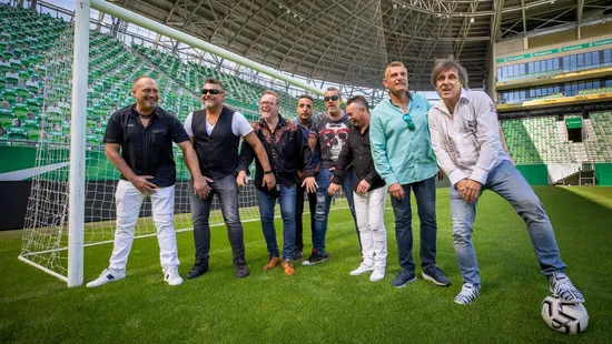 Férjhez ment az Irigy hónaljmirigy sztárjának lánya – Fotó