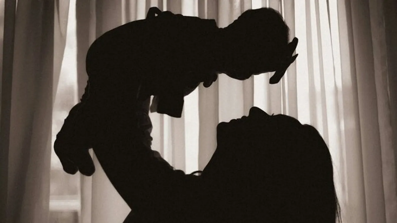 Véletlenül apja volt szeretőjéről nevezte el lányát az anya