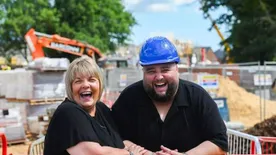 ,,Amikor a mentő hátulján fekszel, semmi sem számít" - kis híján halálra bulizta magát a lottónyertes