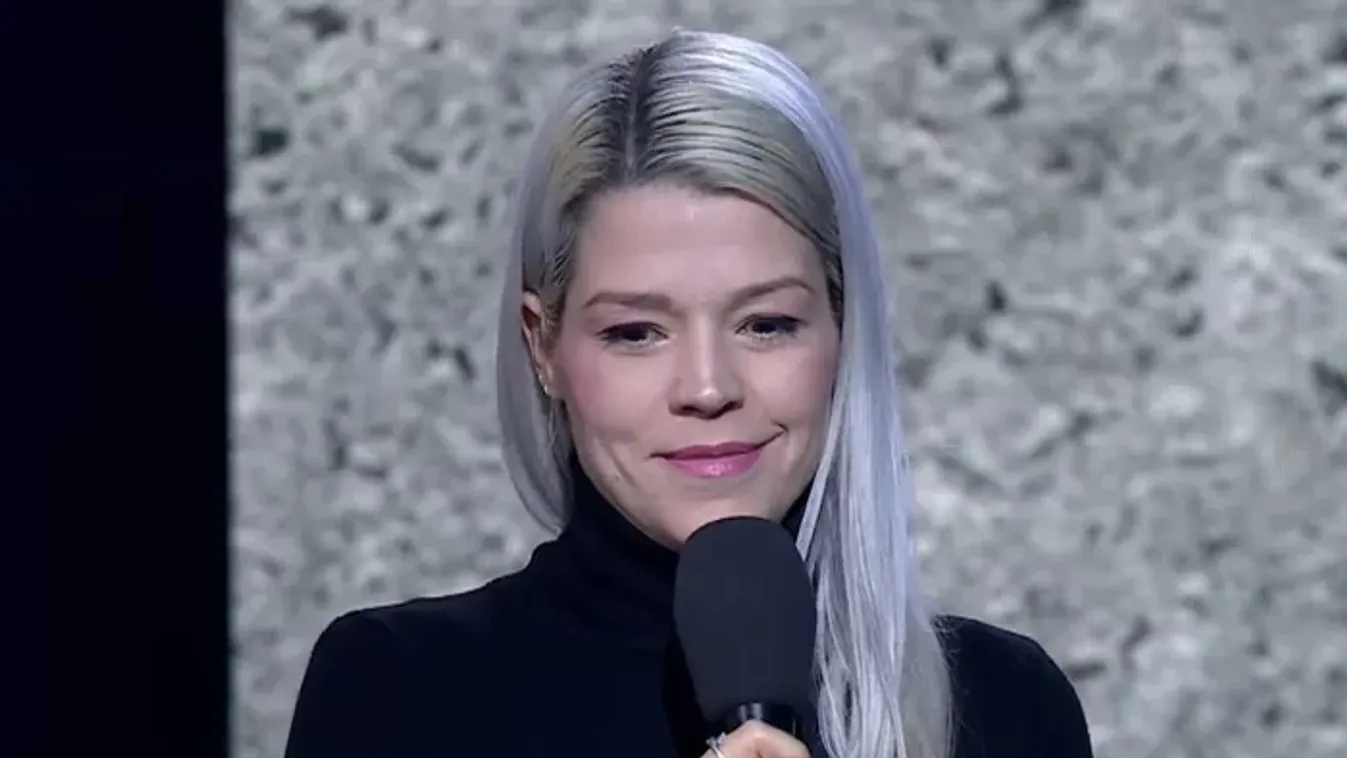 Muri Enikő is megszólalt a Háborúellenes Gyűlésen